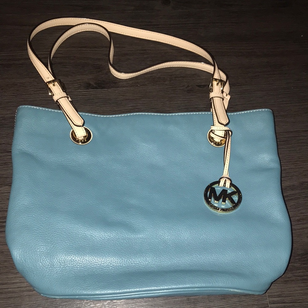 Michael Kors Bag in Blue in Great Condition